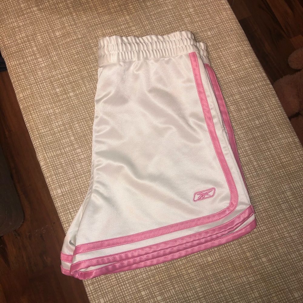 🔴SOLD🔴Reebok White and Pink Athletic Shorts